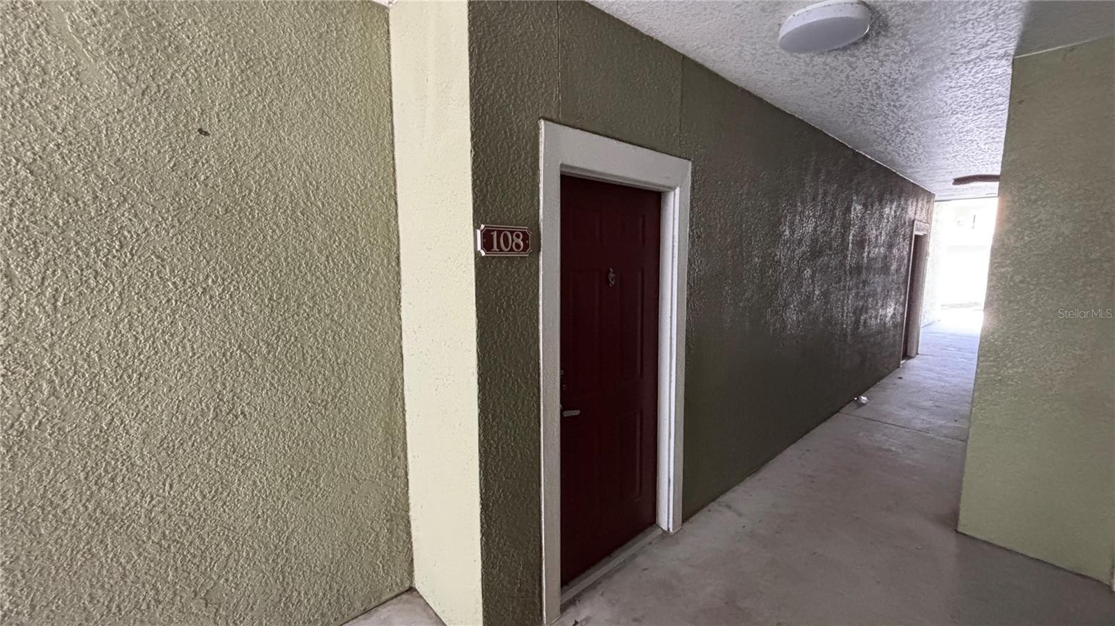 VILLA VALENCIA BLDG #8103 - Residential Lease