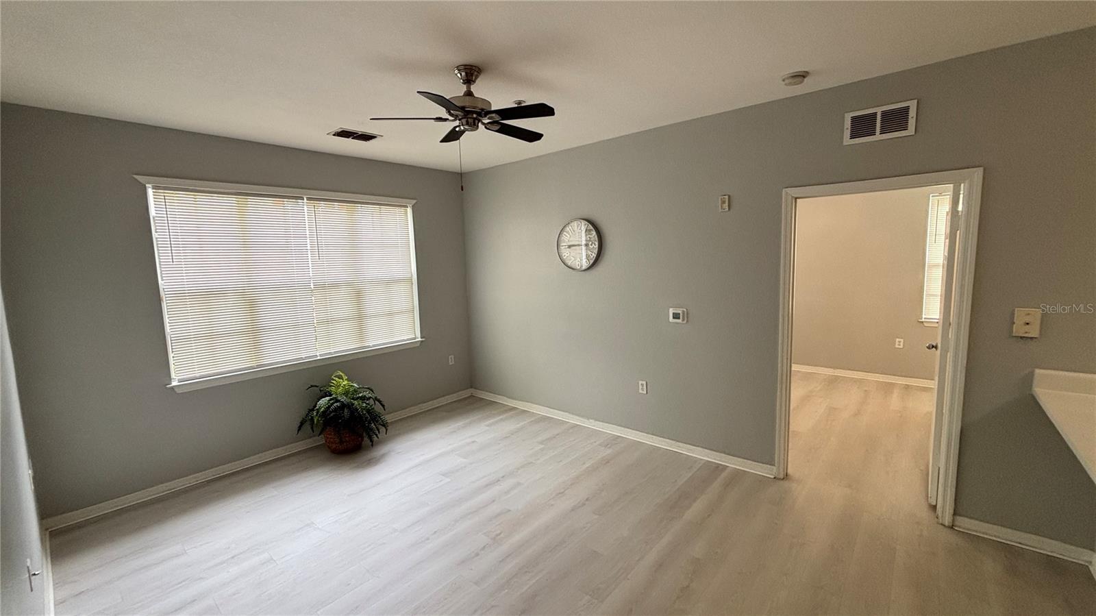VILLA VALENCIA BLDG #8103 - Residential Lease