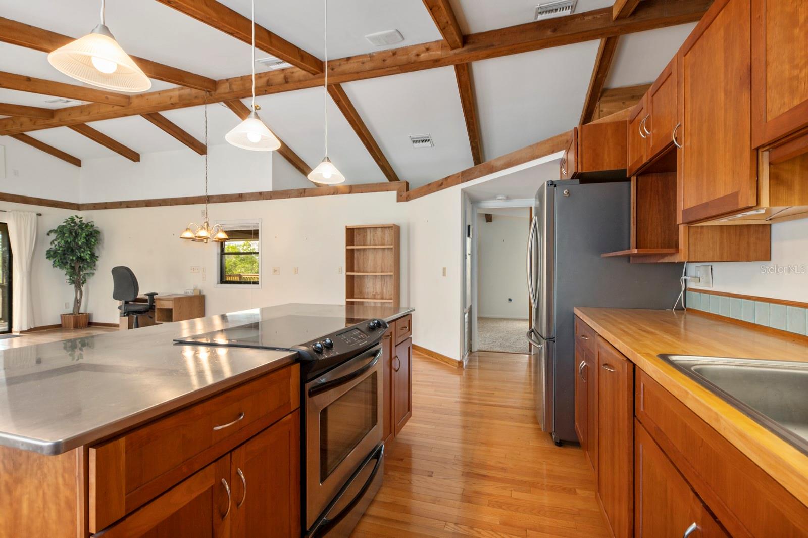 SOUTH VENICE SHORES - Residential