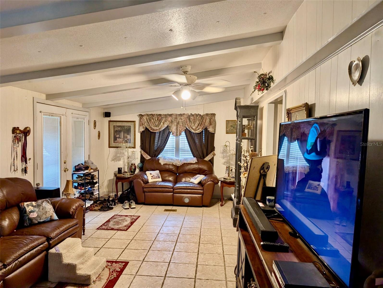 EAGLE NEST - Residential