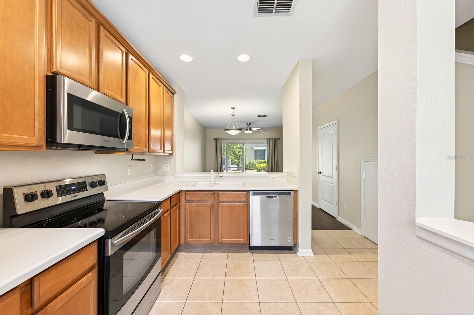 VICTORIA PINES CONDO PH 41 - Residential