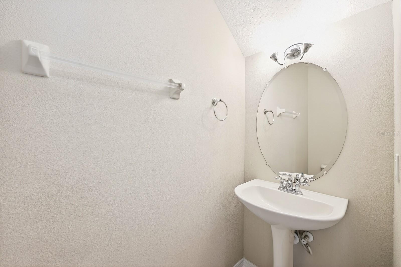 VICTORIA PINES CONDO PH 41 - Residential