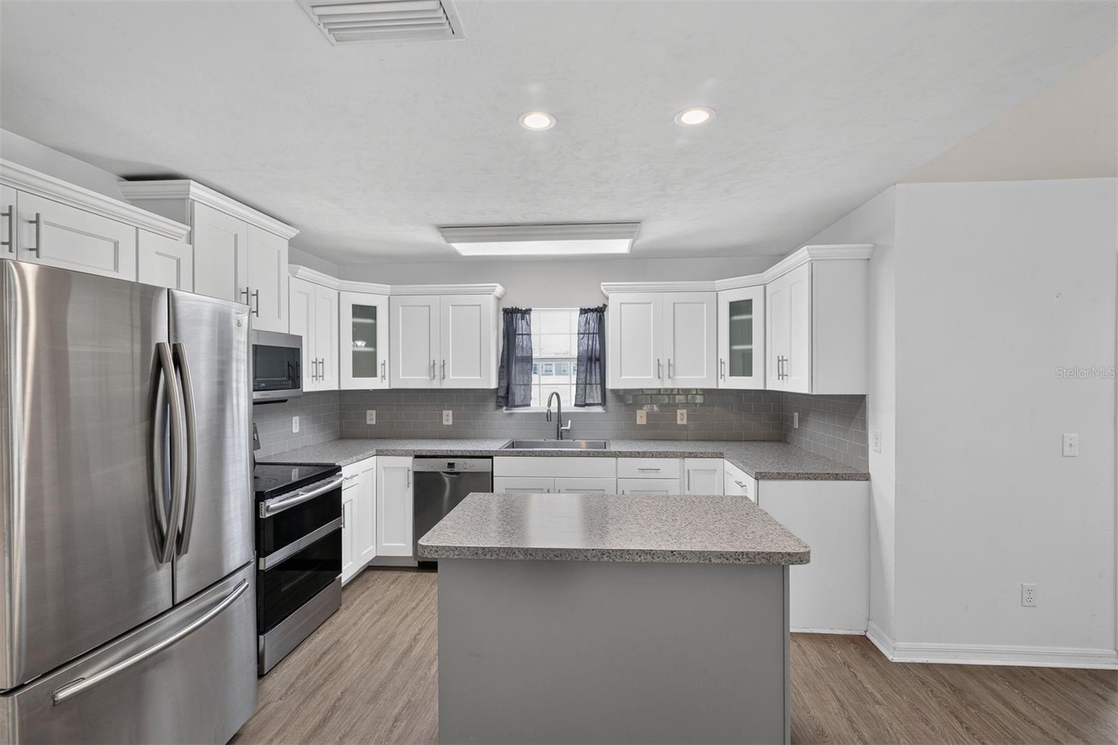 HAMMOCK RIDGE UNIT 3-D - Residential