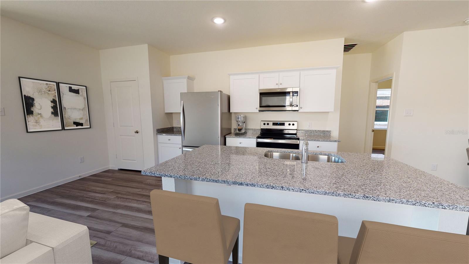 OAKFIELD LAKES - Residential