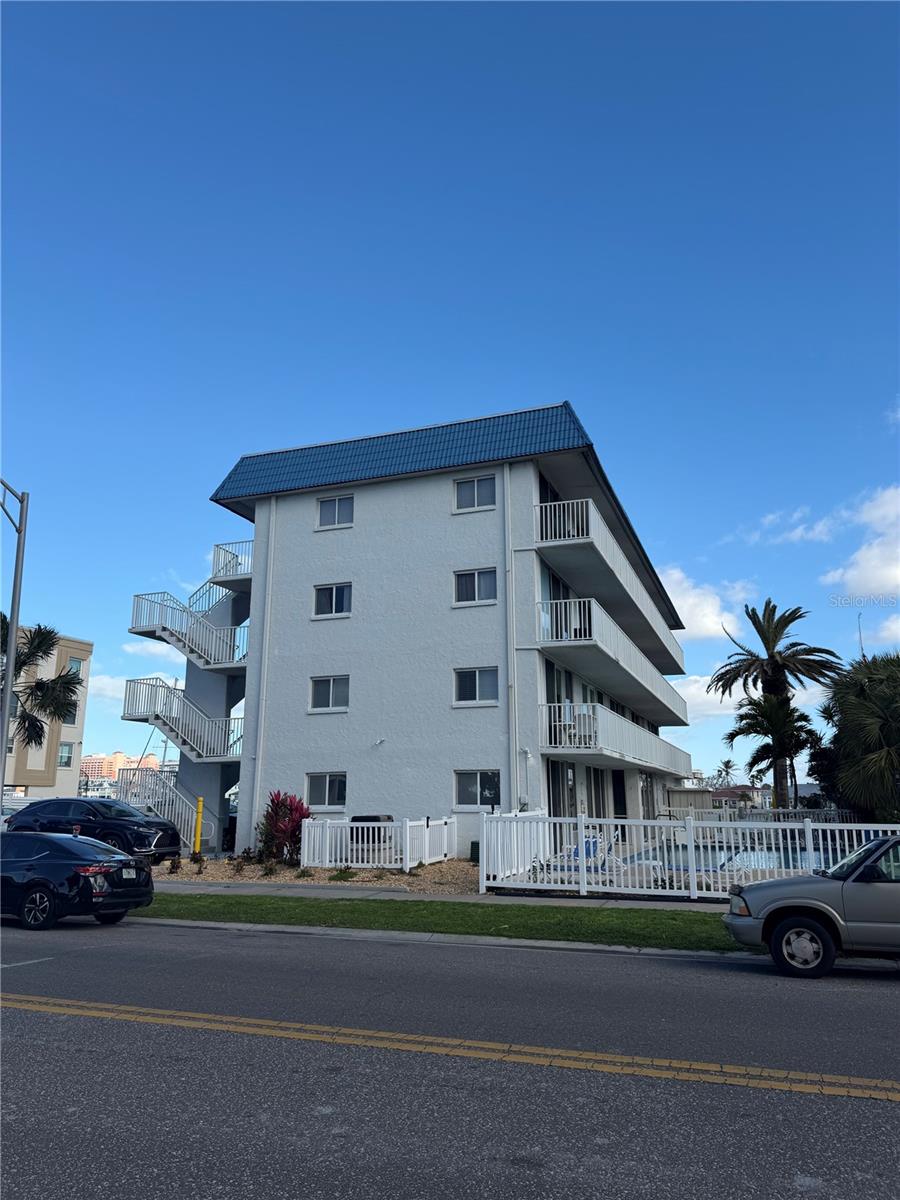 Beautifully renovated TURN-KEY 1-bedroom, 1-bath waterfront unit offering the perfect blend of modern coastal style and turnkey convenience located in highly desirable Clearwater Beach. Located on the 3rd floor, this FULLY FURNISHED residence features a private balcony with relaxing Intracoastal water views—ideal for morning coffee or sunset unwinding. The interior has been completely upgraded with stunning modern finishes throughout, creating a bright, open, and move-in-ready living space. This property offers exceptional flexibility with no rental restrictions, no minimum guest stay requirements, and no owner use maximums, making it an AMAZING RENTAL INCOME OPPORTUNITY! Community amenities include a sparkling pool, convenient on-site laundry room, and elevator access within the building. Enjoy an unbeatable location just minutes’ walk to world-famous beaches, with Sand Key Park just over the bridge. You’ll also be surrounded by dozens of restaurants, bars, retail shops, salons, liquor stores, mini grocery markets, and even mini golf—everything you or your guests could need within easy reach. Reach out to book your showing today!