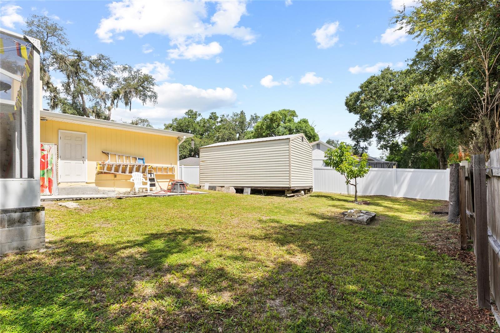LAKEMONT UNIT 03 - Residential