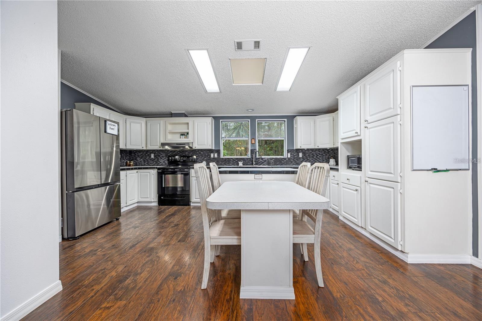 GRAVELY WOODS - Residential