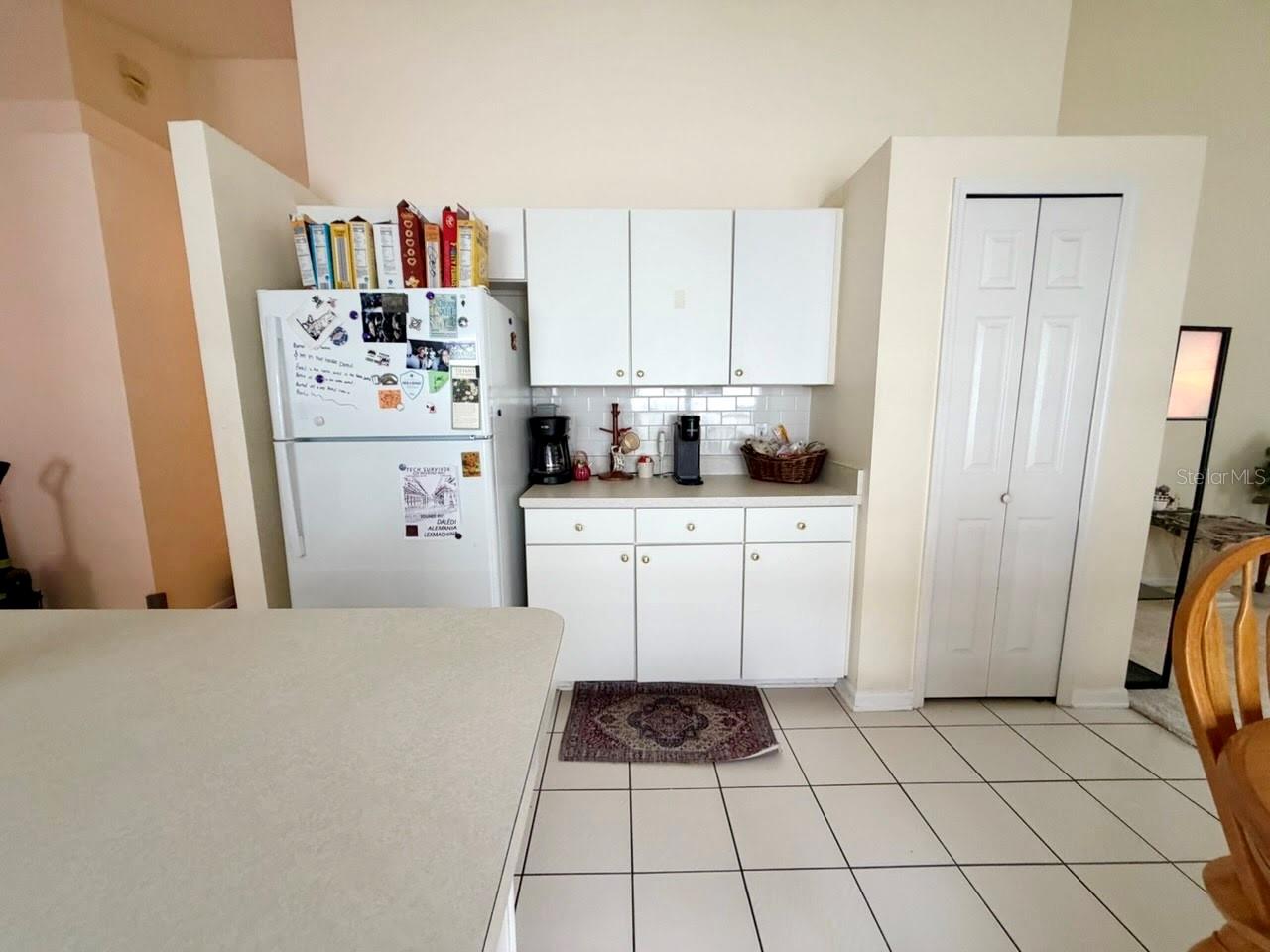 RIVERWALK - Residential Lease