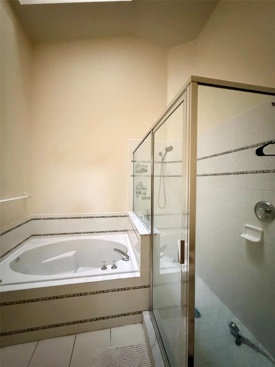 RIVERWALK - Residential Lease