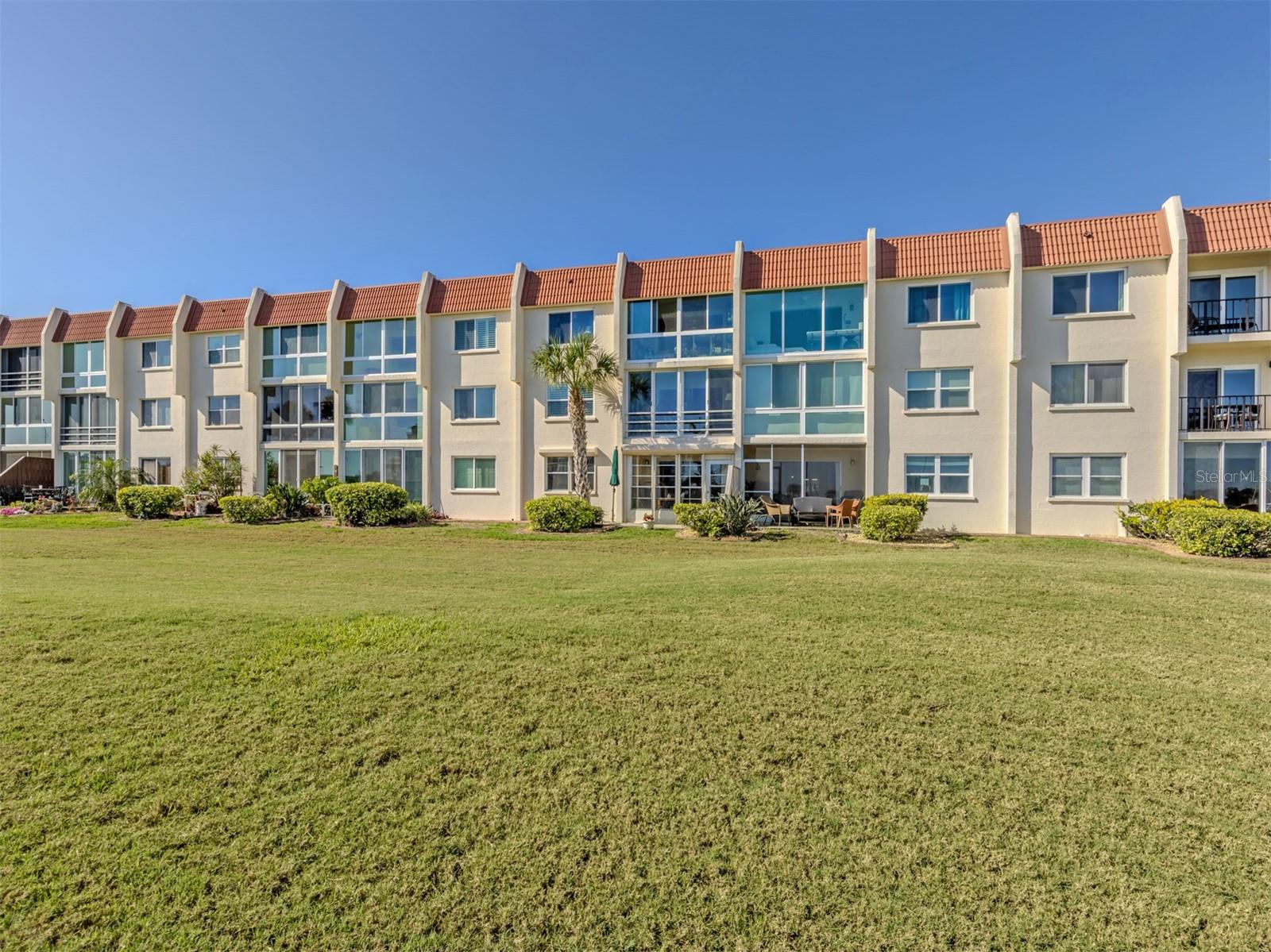 BELLA COSTA I - Residential