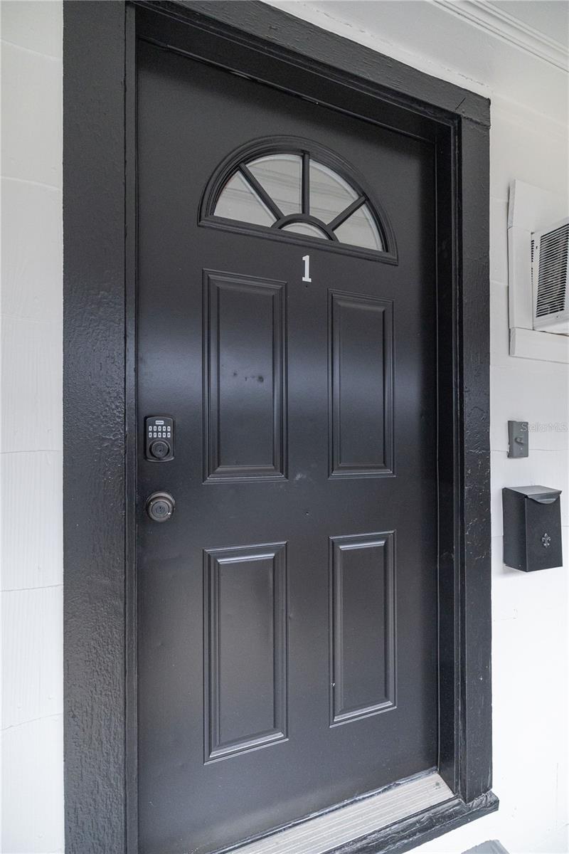 HYDE PARK - Residential Lease