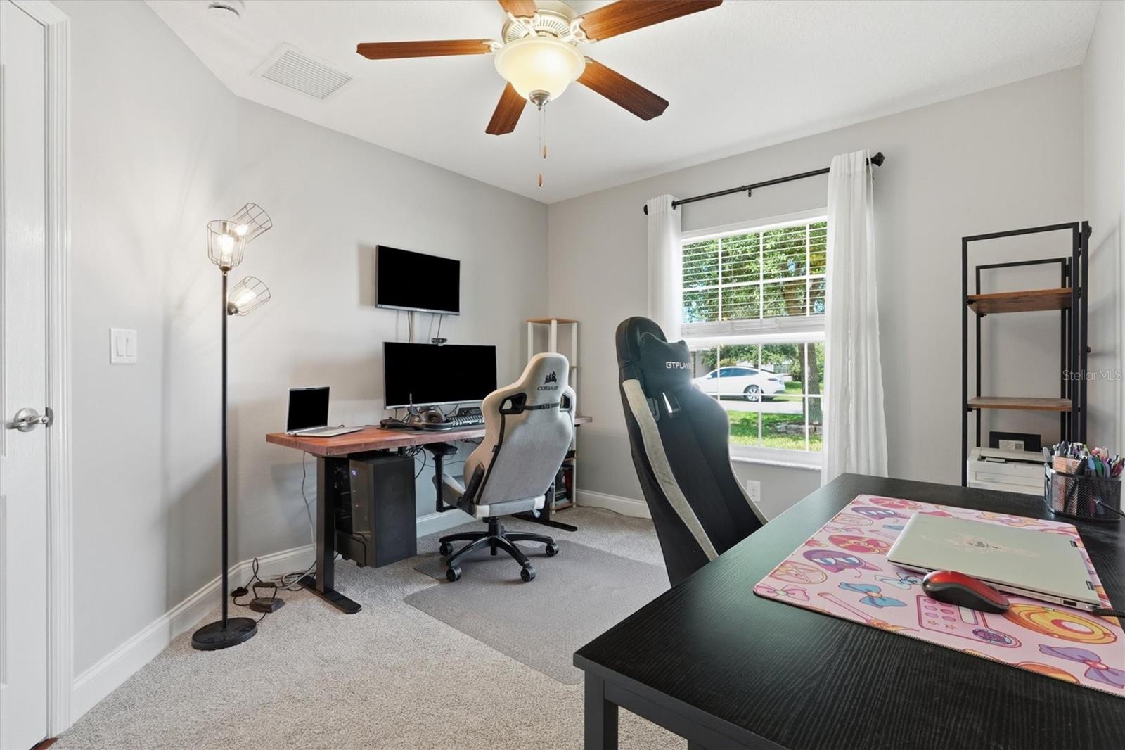 MEADOW GLENN UN 01 - Residential
