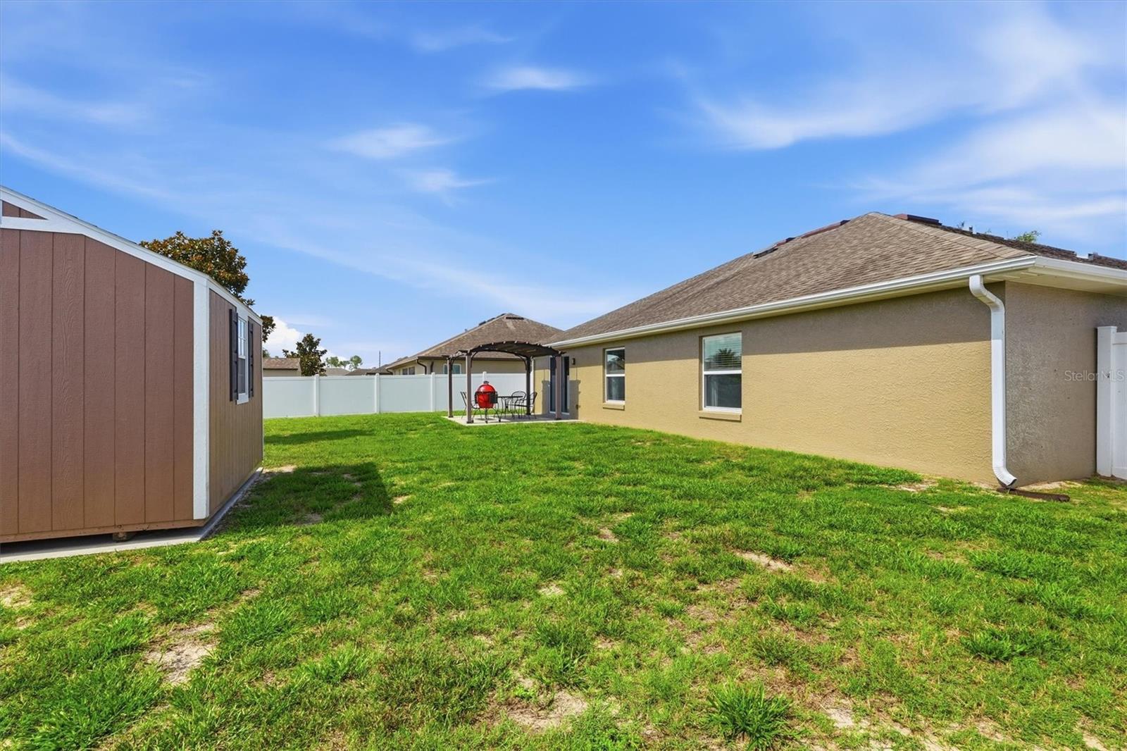 MEADOW GLENN UN 01 - Residential