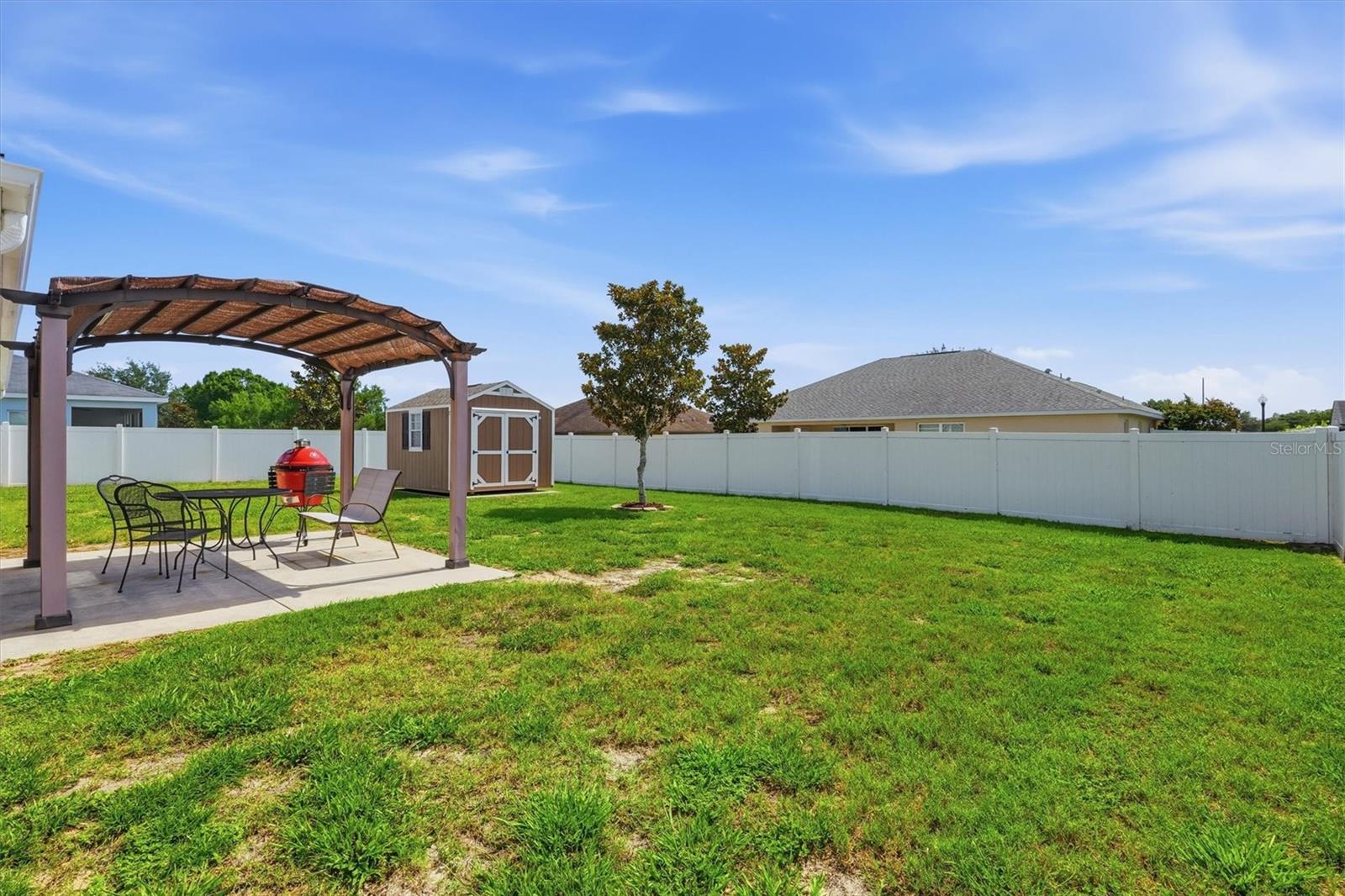 MEADOW GLENN UN 01 - Residential