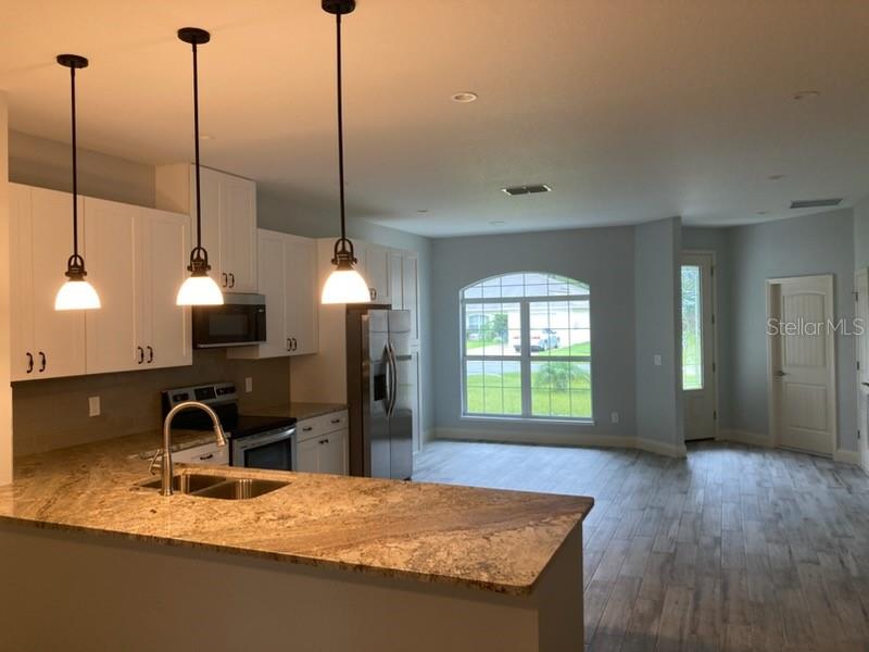 PALM COAST/EASTHAMPTON SEC 34 - Residential Lease