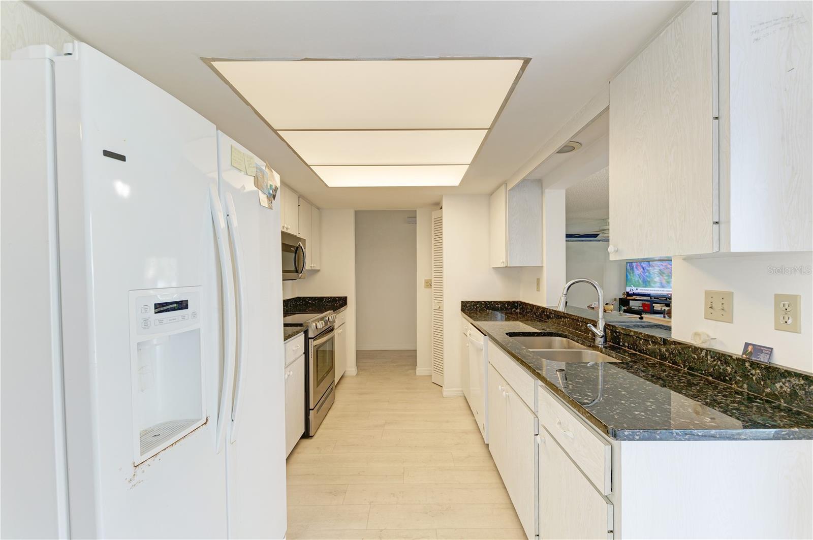 VILLAGE GREEN OF BRADENTON SEC 11 - Residential