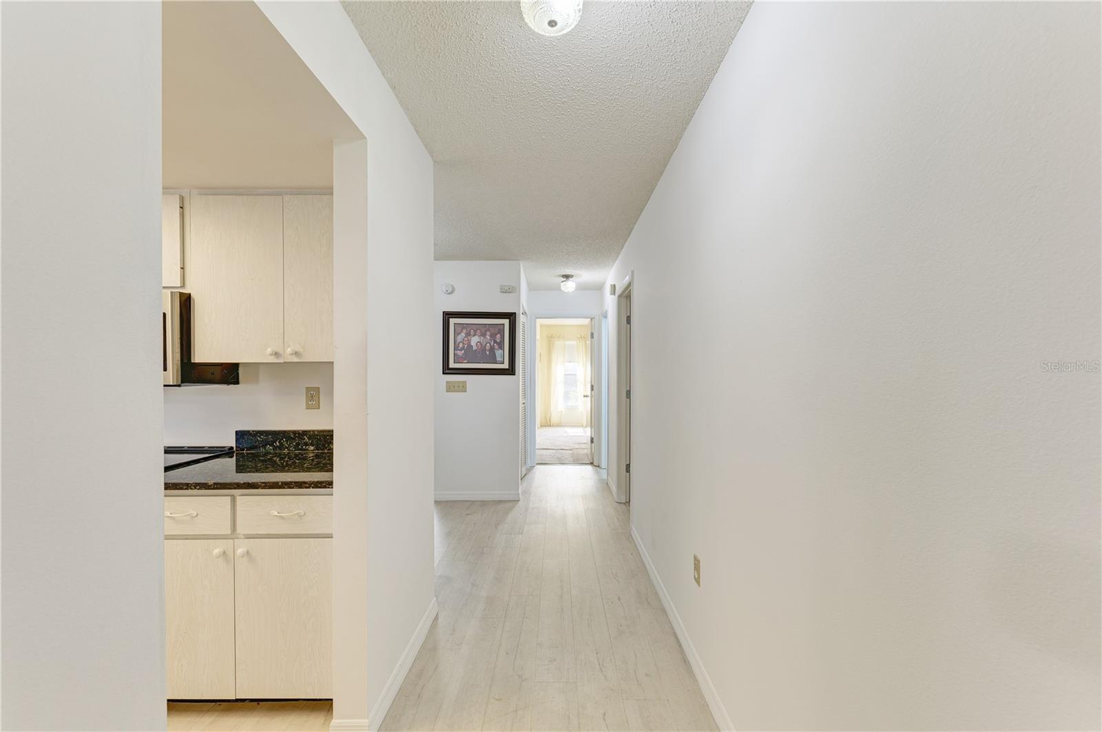 VILLAGE GREEN OF BRADENTON SEC 11 - Residential
