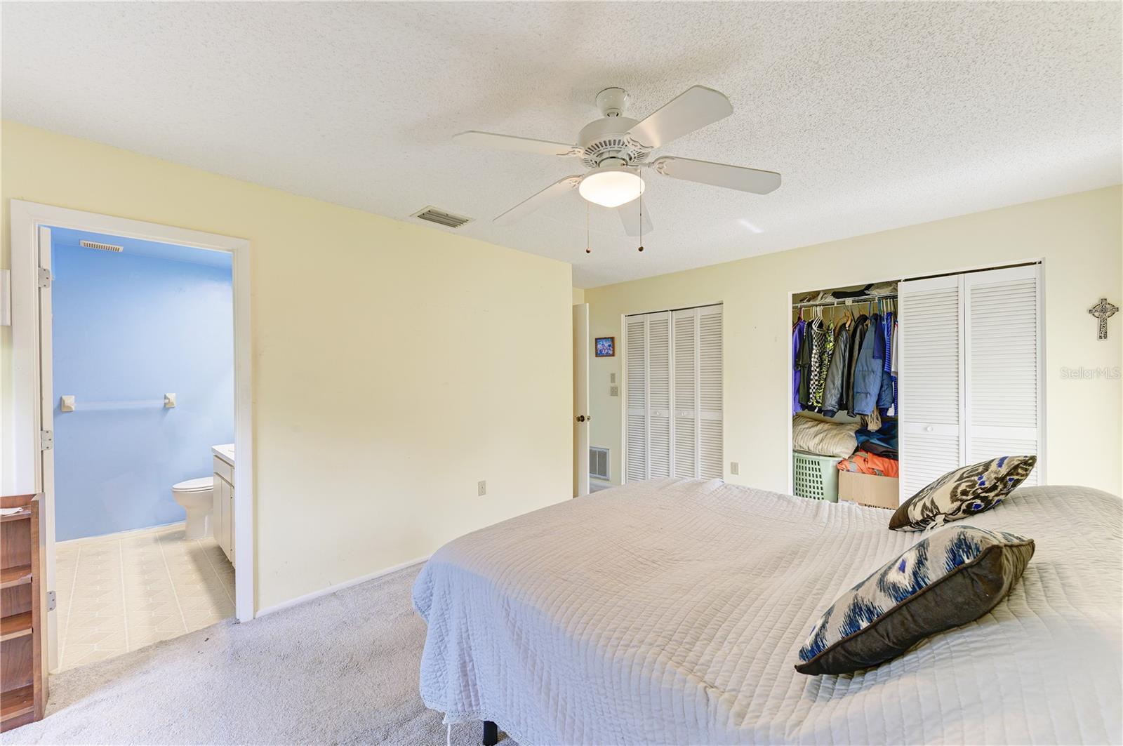 VILLAGE GREEN OF BRADENTON SEC 11 - Residential