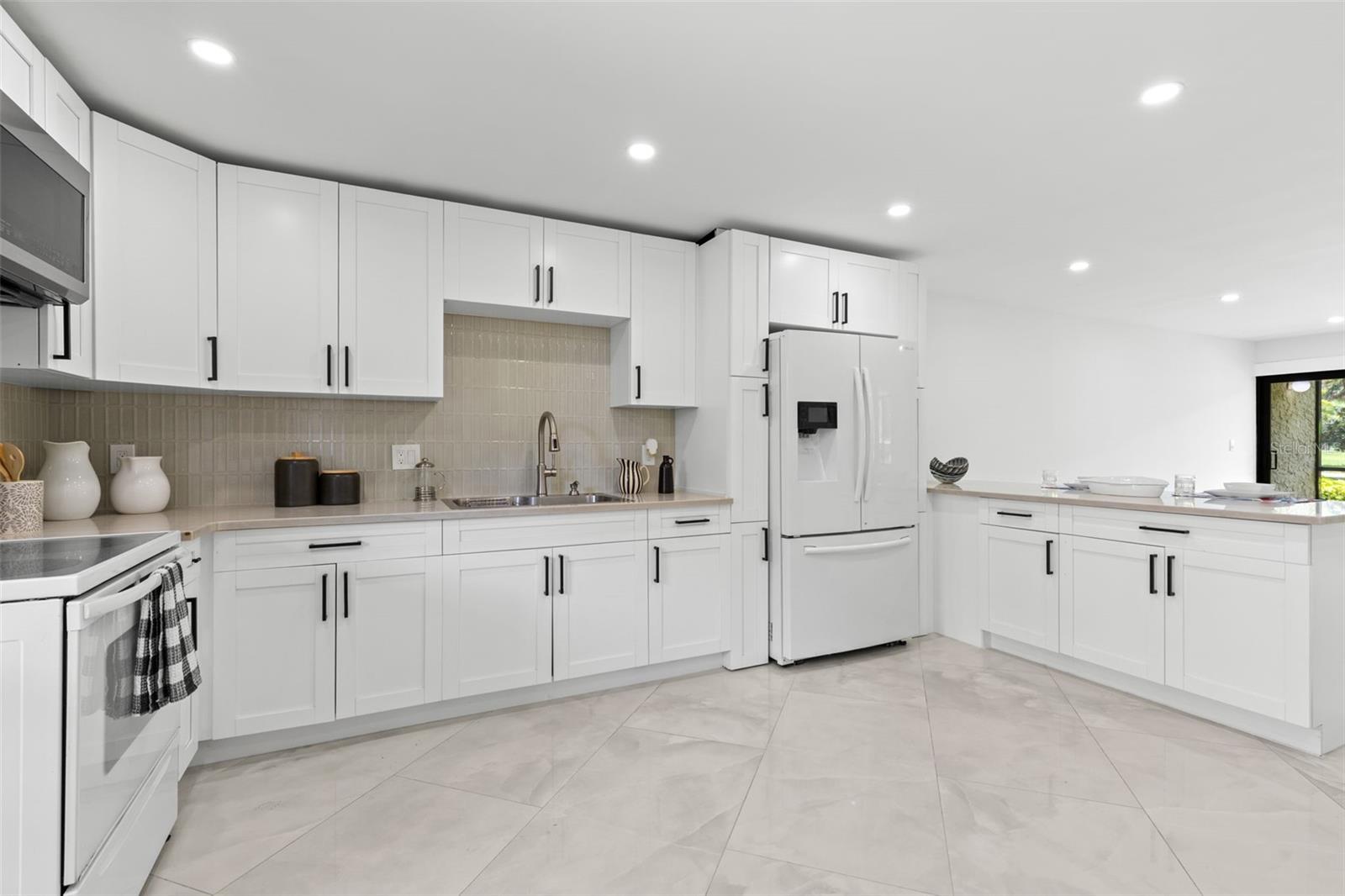COVE CAY 26-14 VILLAGE I - Residential