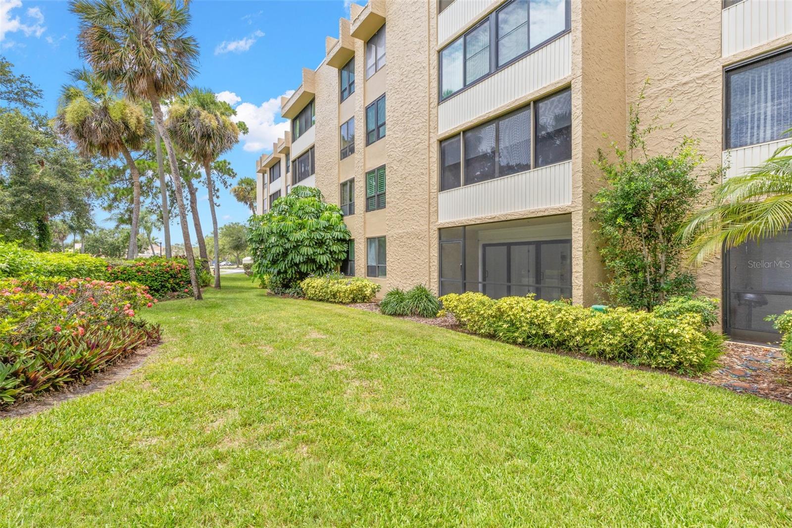 COVE CAY 26-14 VILLAGE I - Residential