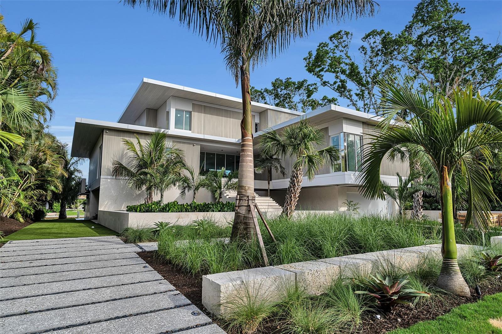 BAY ISLES - Residential