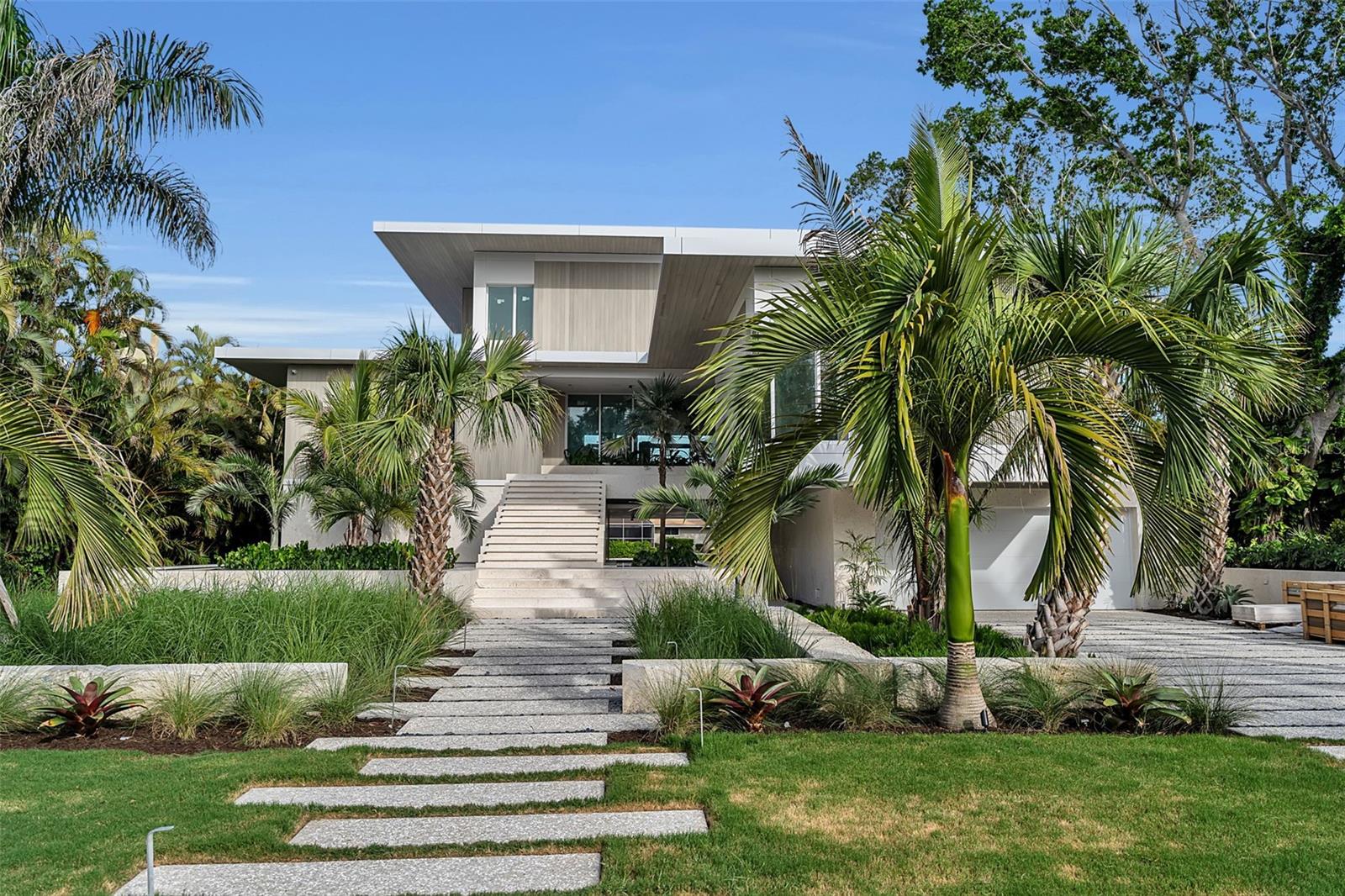 BAY ISLES - Residential