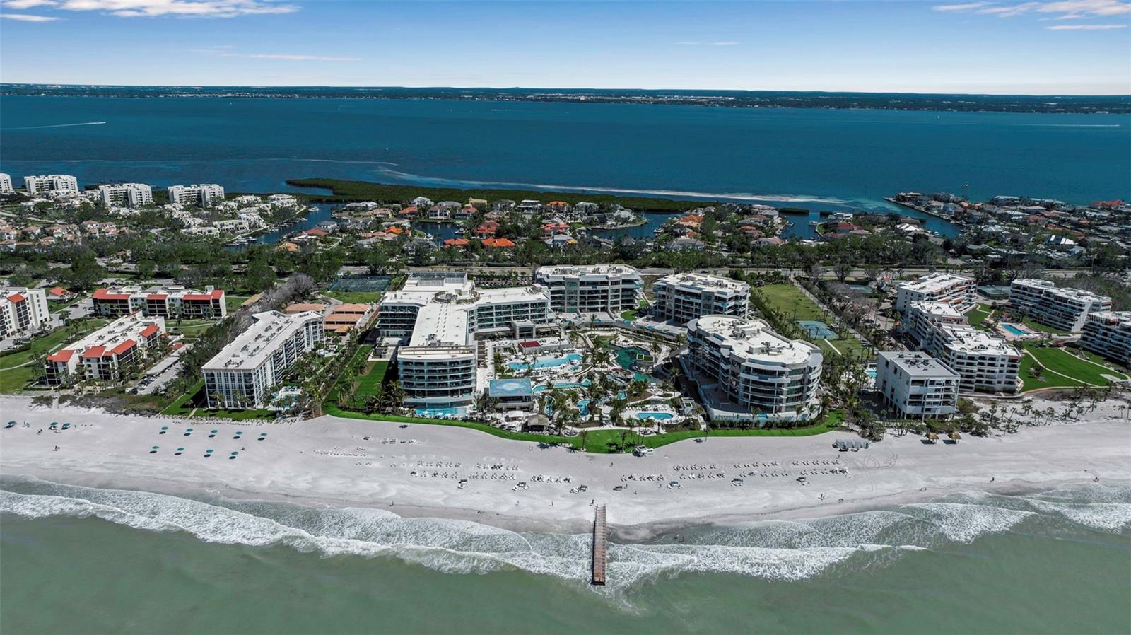 BAY ISLES - Residential