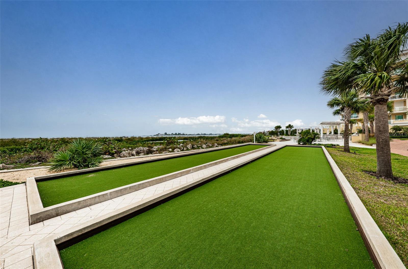 SUNSET POINTE AT COLLANY KEY III CONDO - Residential