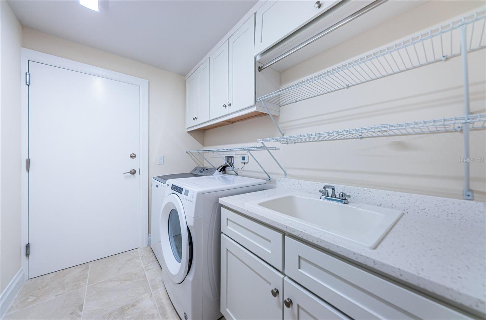 SUNSET POINTE AT COLLANY KEY III CONDO - Residential