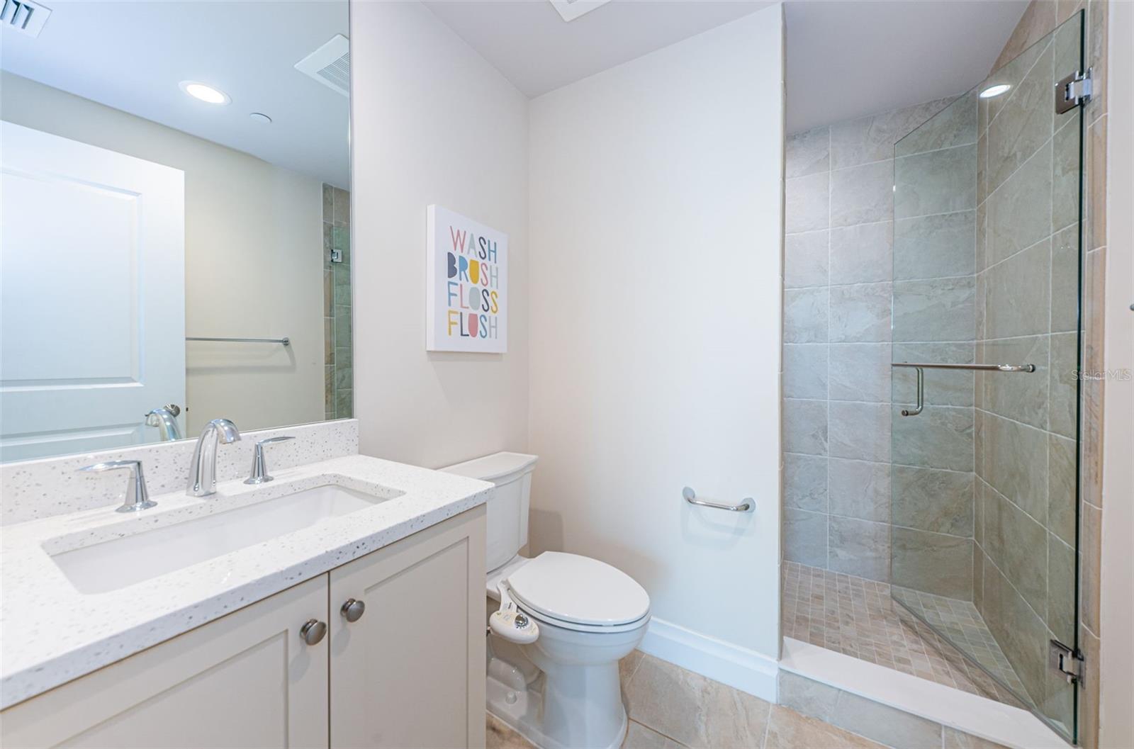 SUNSET POINTE AT COLLANY KEY III CONDO - Residential