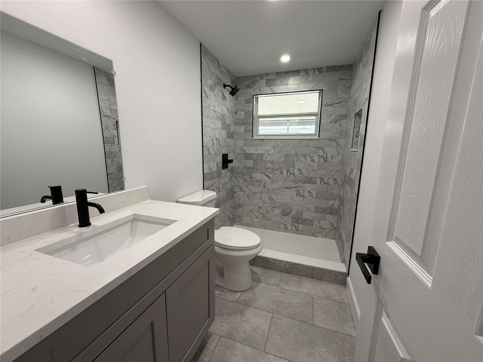 BEACON SQUARE - Residential