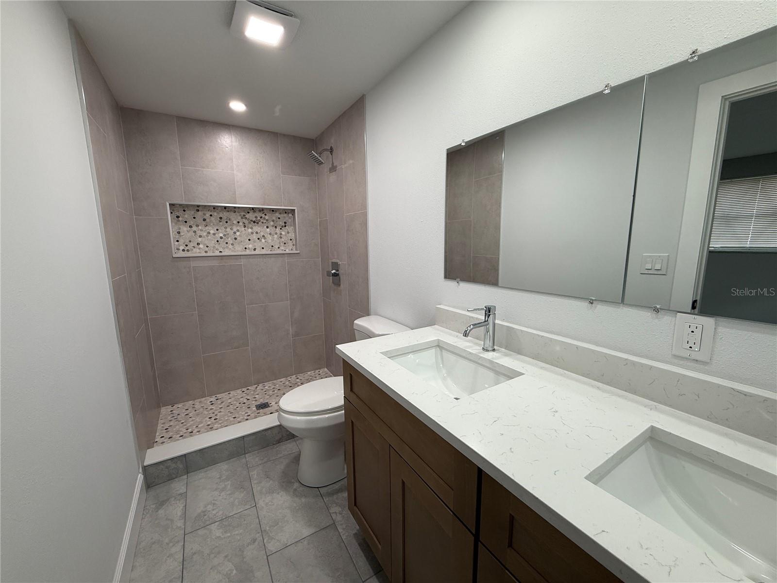 BEACON SQUARE - Residential