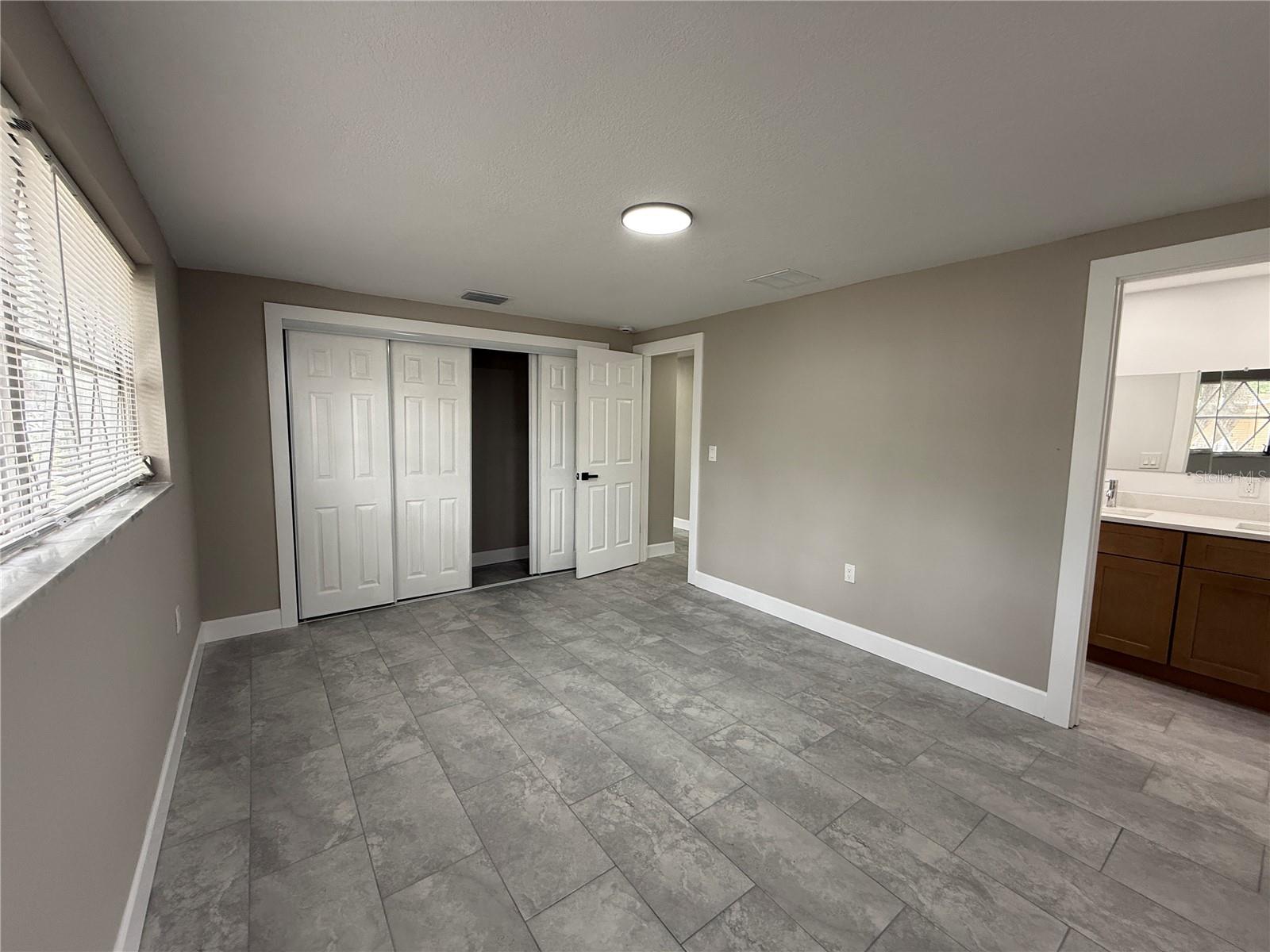 BEACON SQUARE - Residential