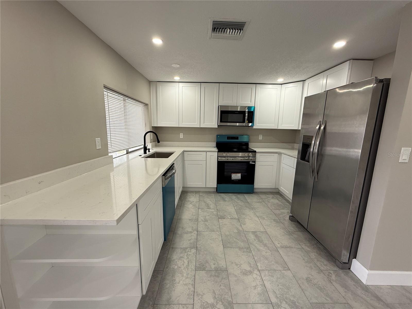 BEACON SQUARE - Residential
