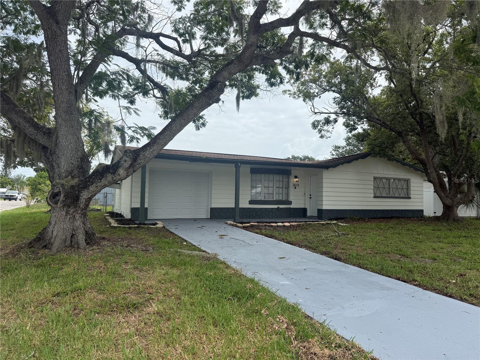 BEACON SQUARE - Residential