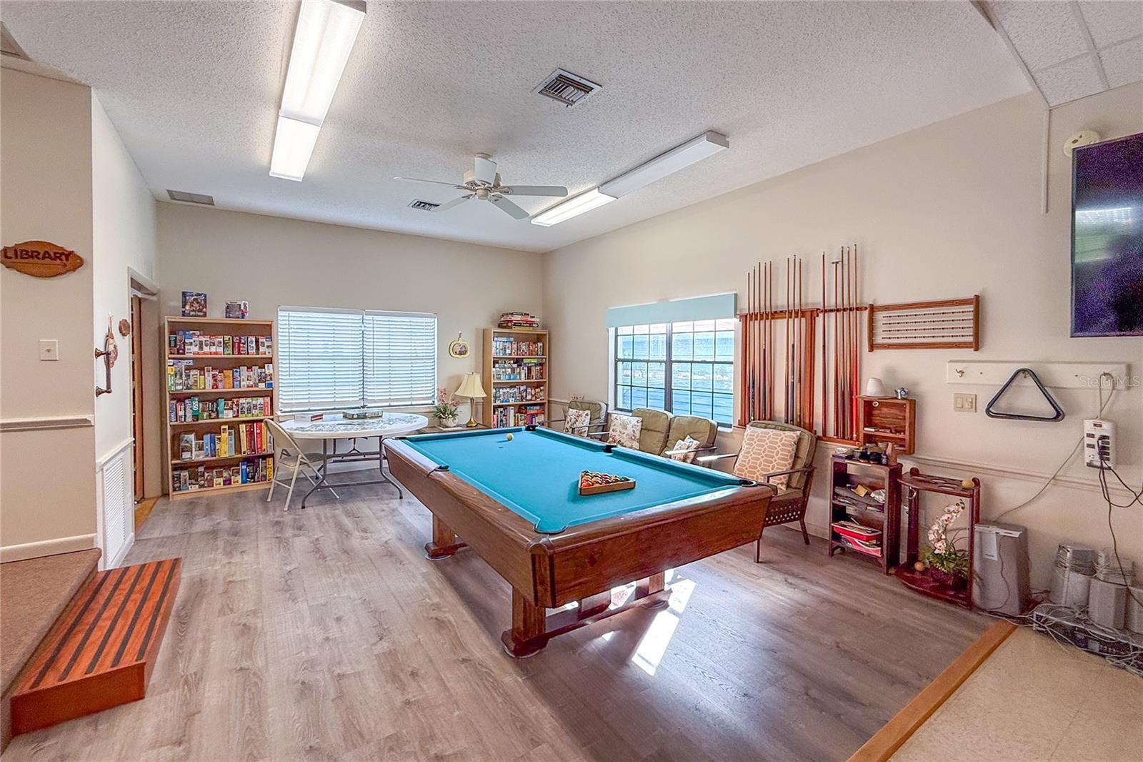 RIDGEWOOD MEADOWS PH II & III - Residential