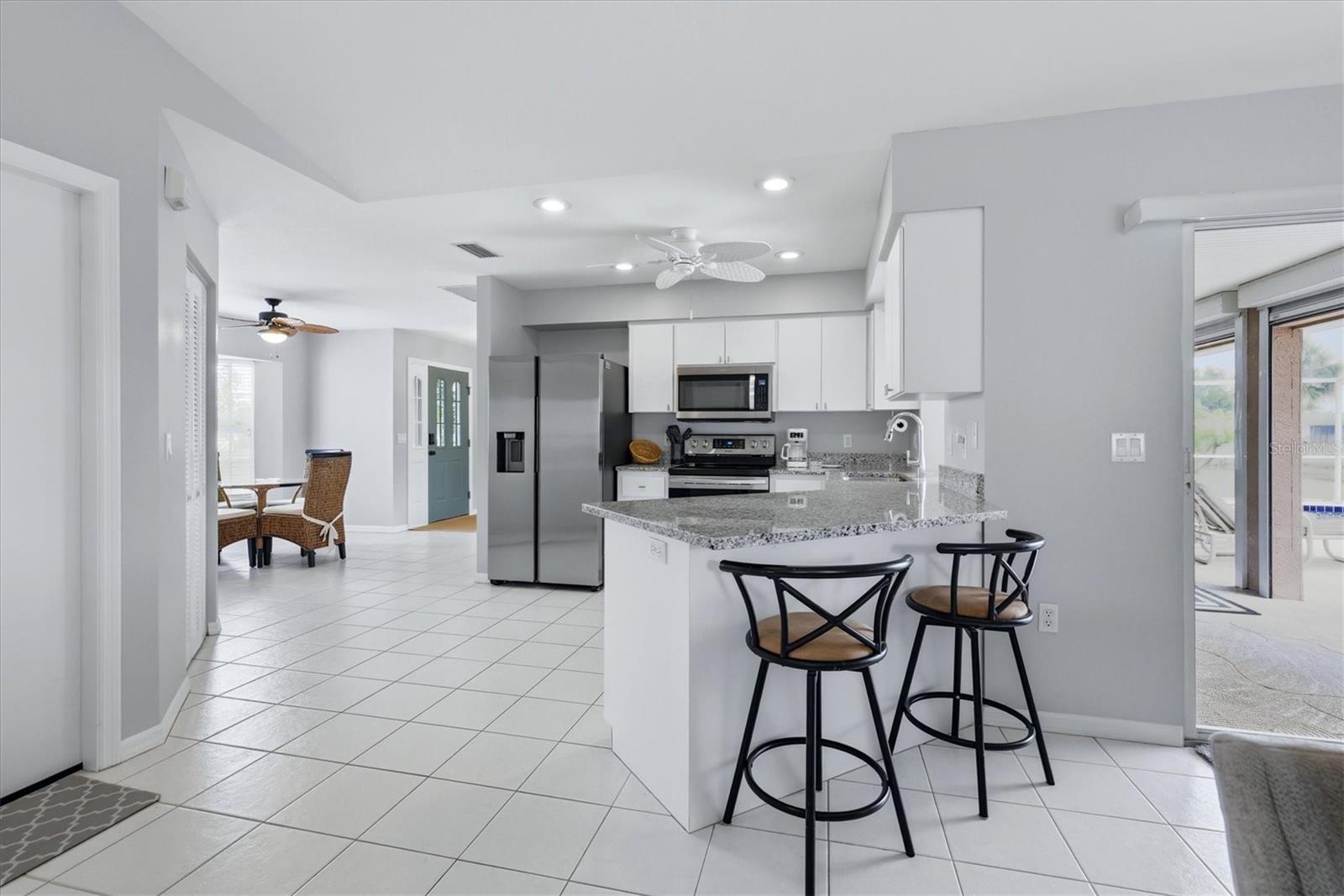 ROTONDA WEST PEBBLE BEACH - Residential