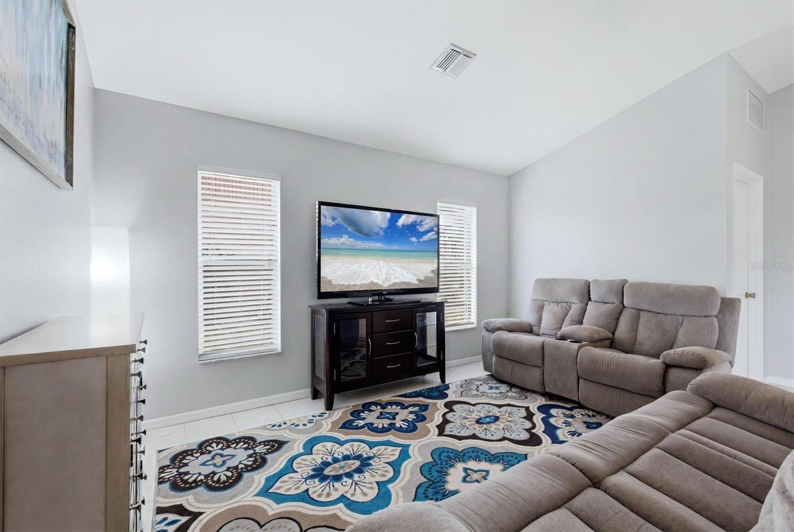 ROTONDA WEST PEBBLE BEACH - Residential