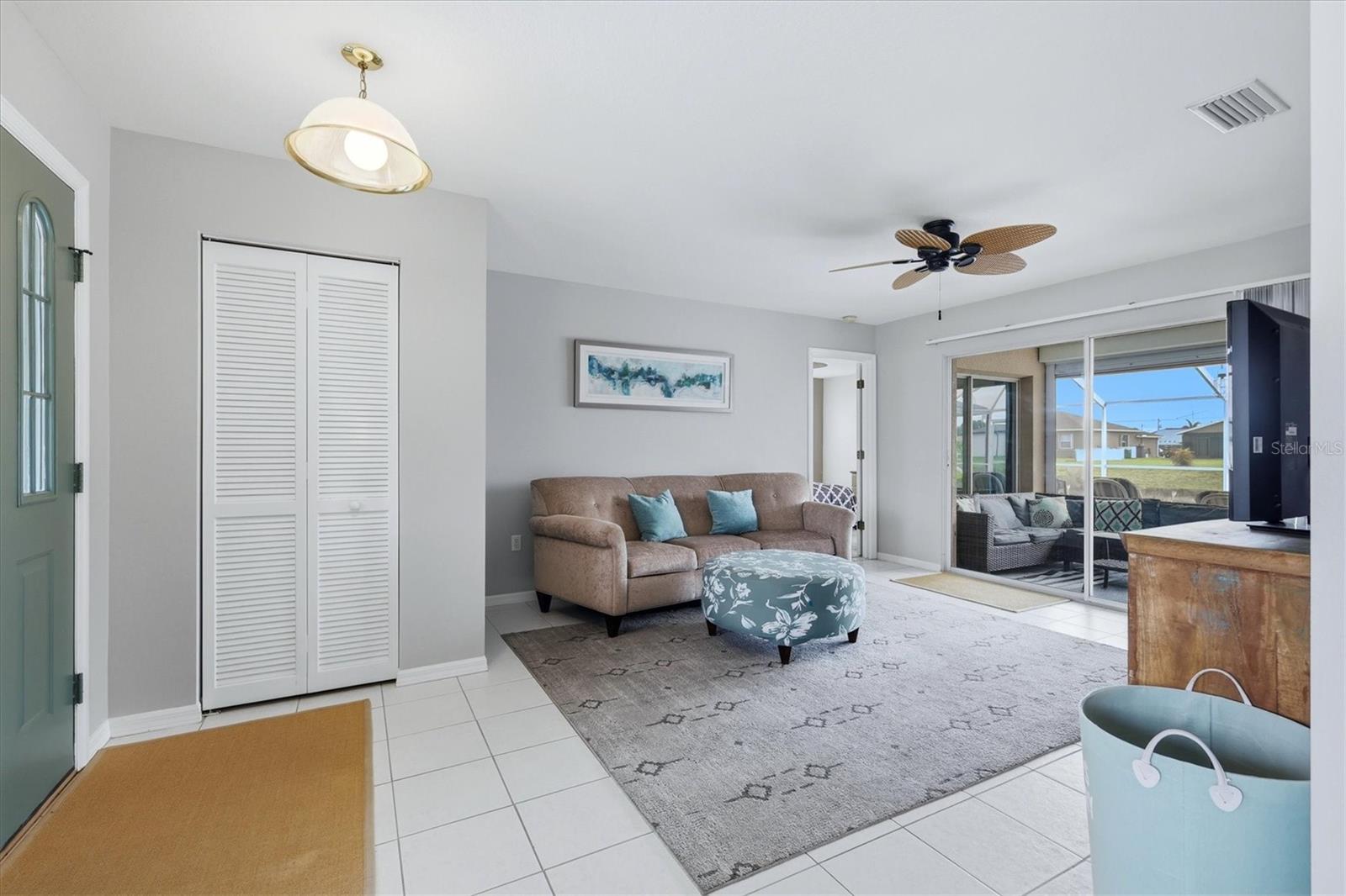 ROTONDA WEST PEBBLE BEACH - Residential
