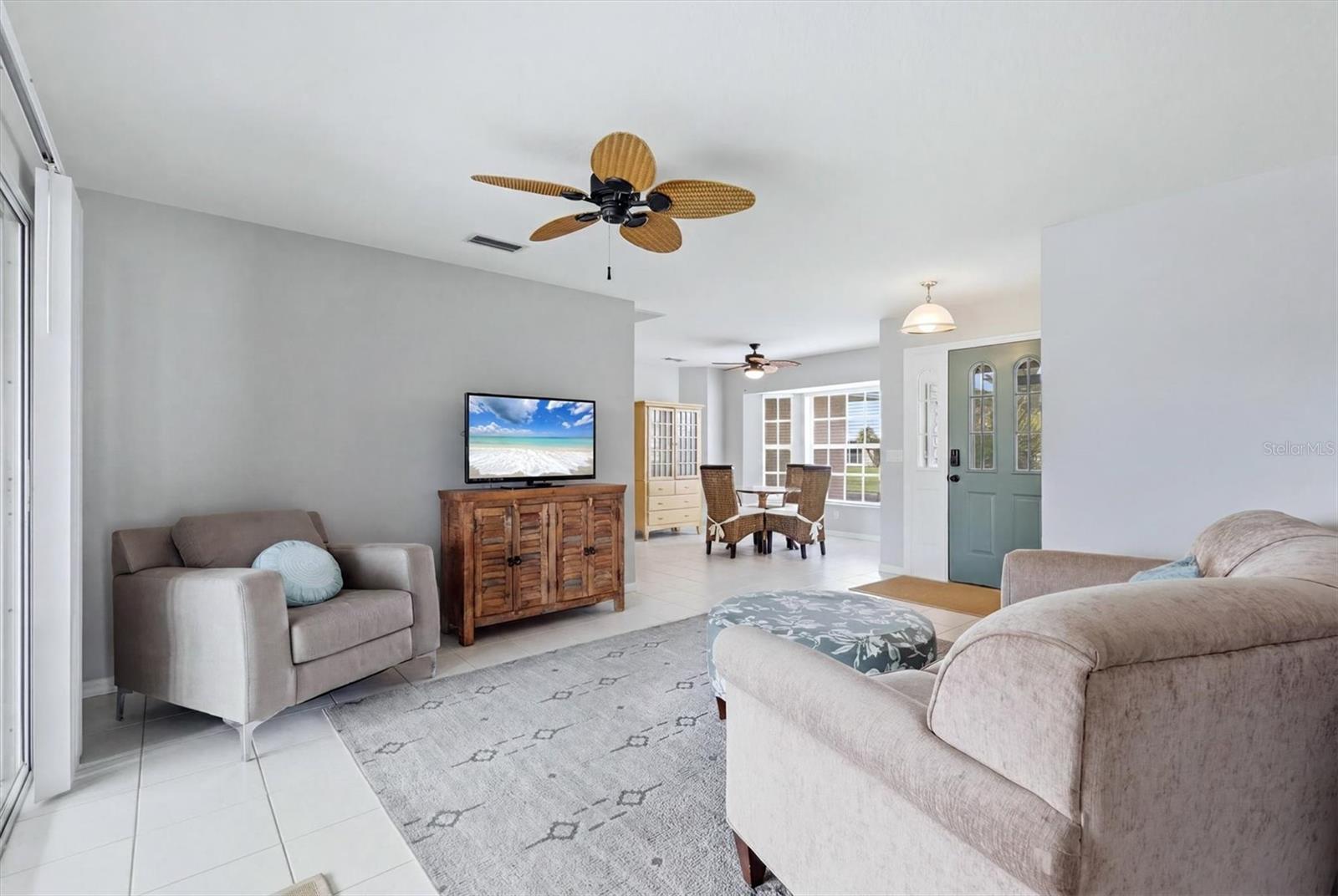 ROTONDA WEST PEBBLE BEACH - Residential