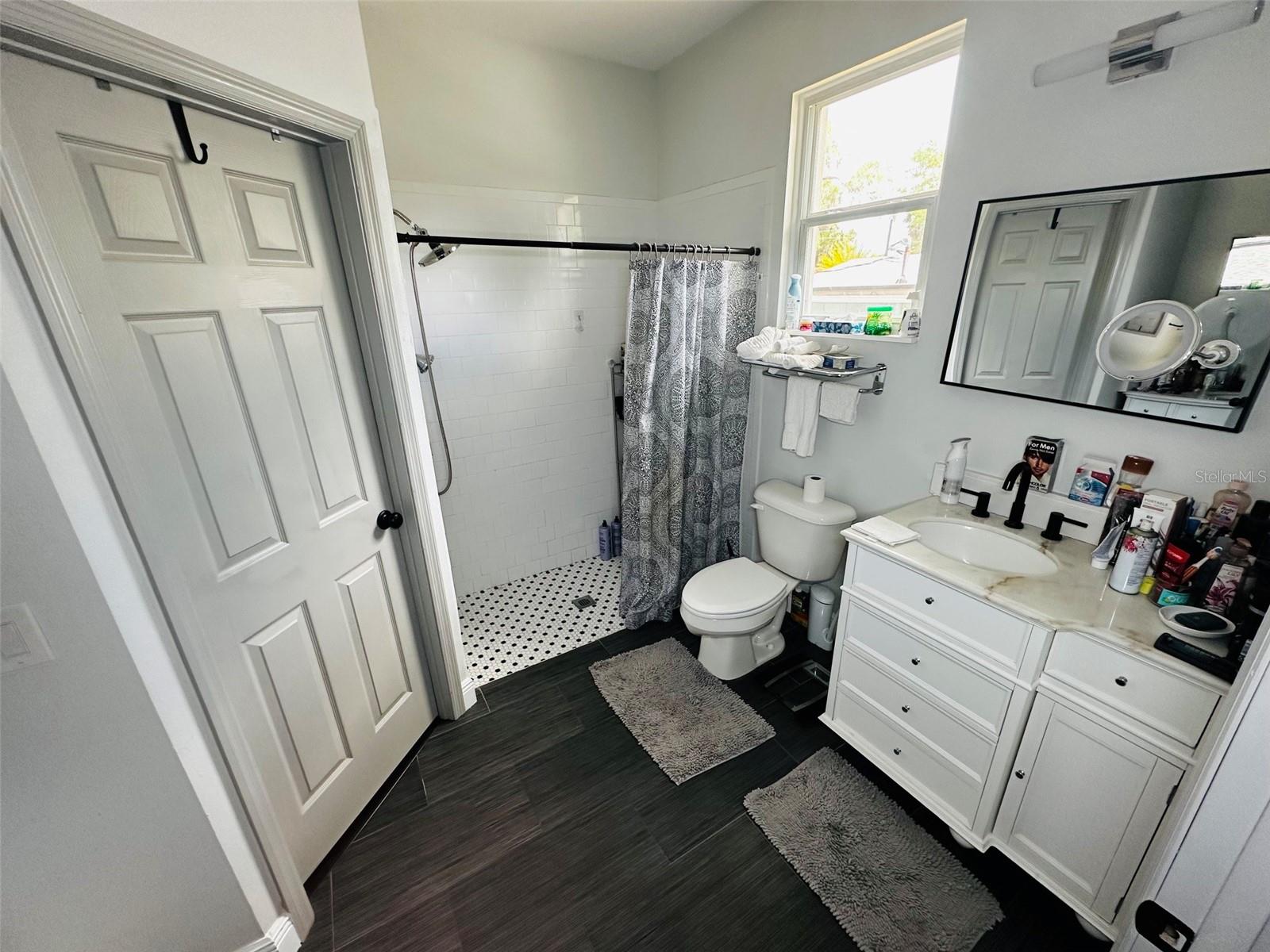 WEST LAWN - Residential