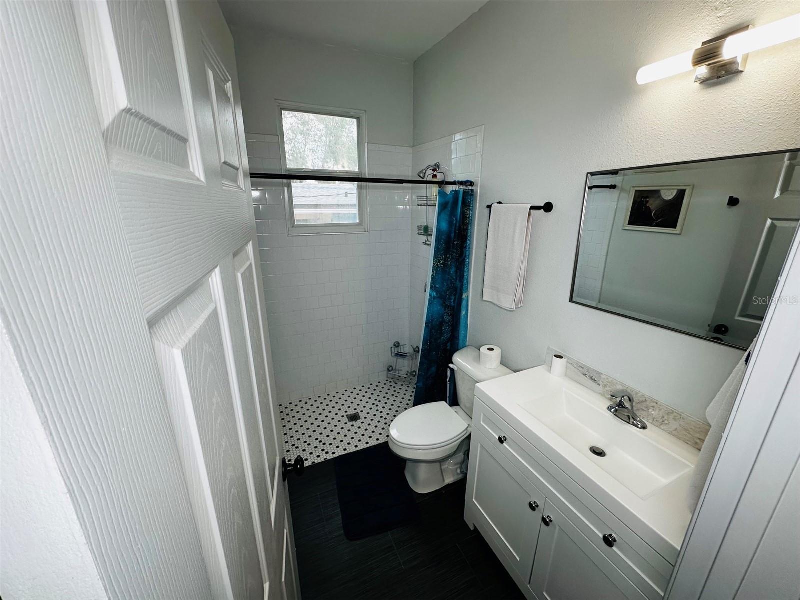 WEST LAWN - Residential