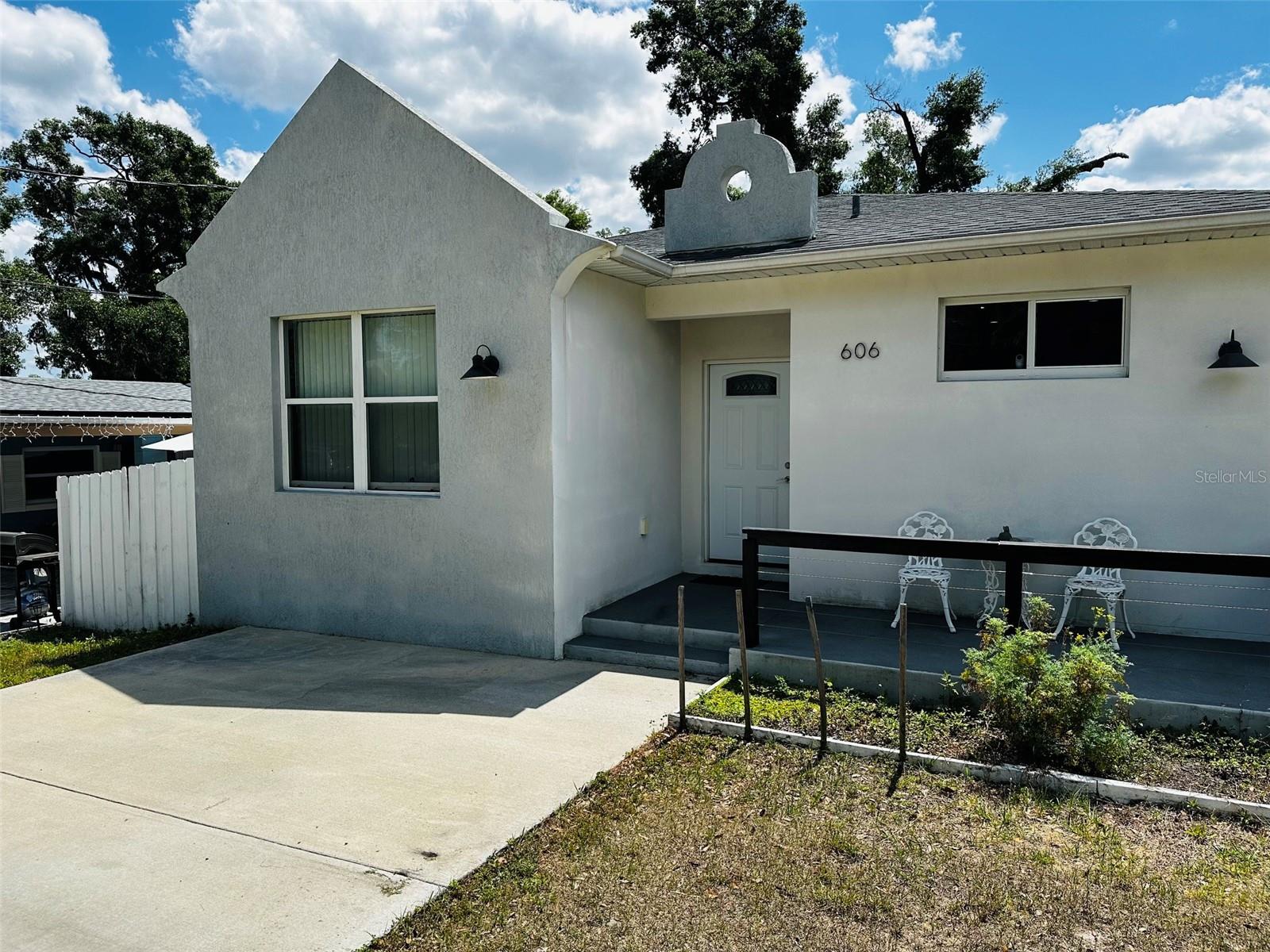 WEST LAWN - Residential