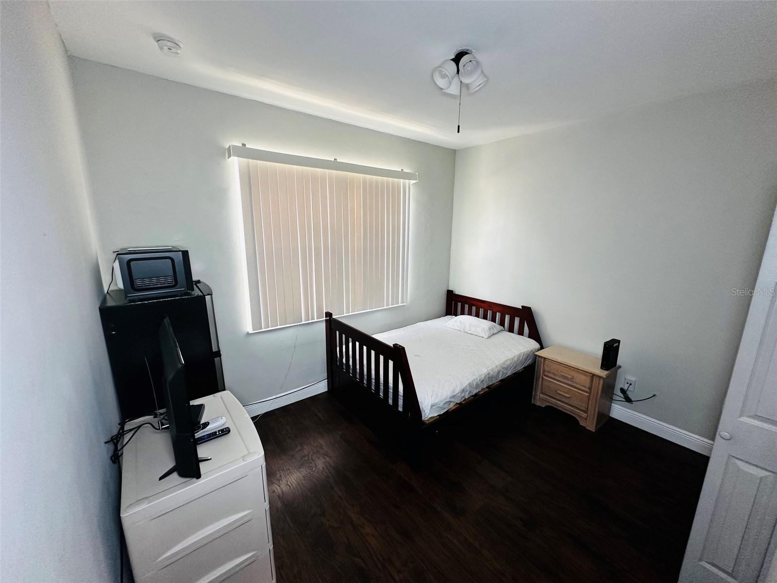 WEST LAWN - Residential