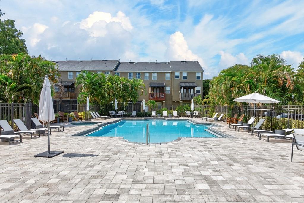 BAYSHORE POINTE TWNHMS PHAS - Residential