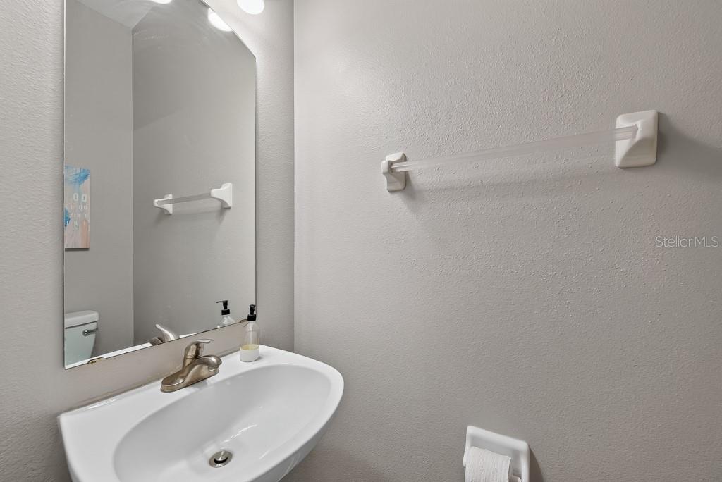 BAYSHORE POINTE TWNHMS PHAS - Residential