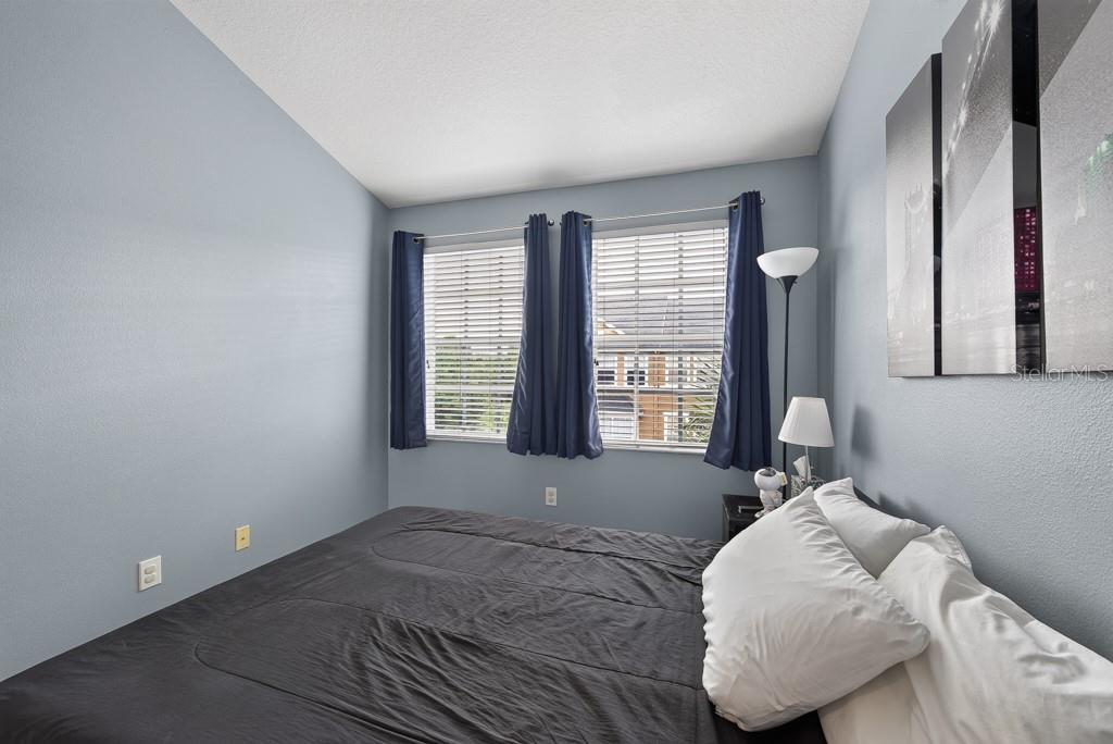 BAYSHORE POINTE TWNHMS PHAS - Residential