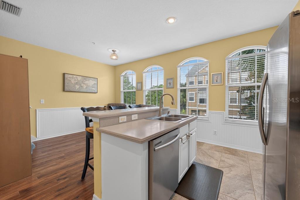 BAYSHORE POINTE TWNHMS PHAS - Residential