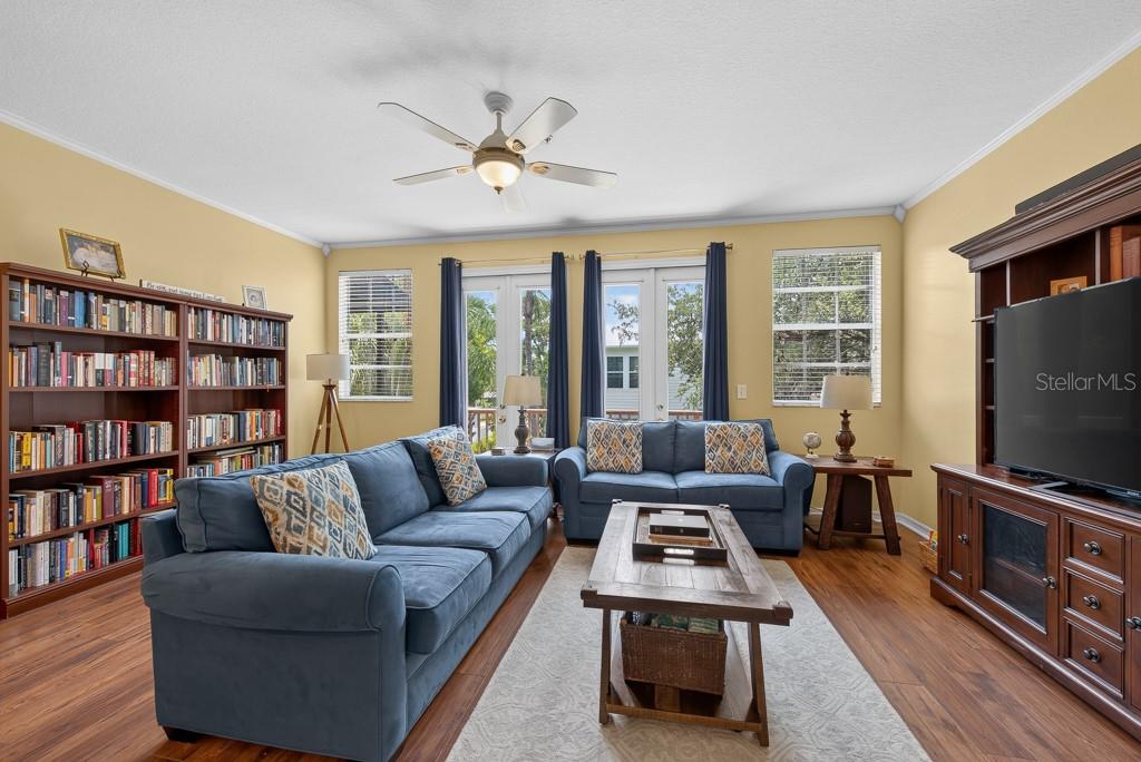 BAYSHORE POINTE TWNHMS PHAS - Residential