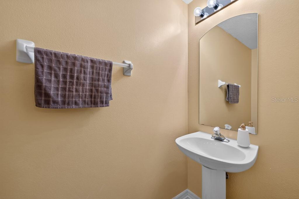 BAYSHORE POINTE TWNHMS PHAS - Residential